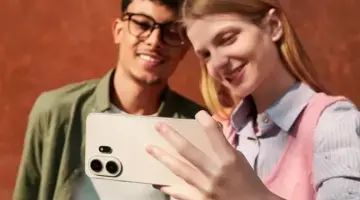 هاتف حديث مزود ببطارية تدوم أسبوعاً كاملاً